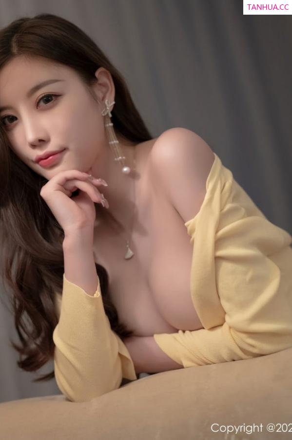 杨晨晨 sugar小甜心CC [XiuRen]高清写真图 2022.03.01 No.4654 杨晨晨Yome第5张图片